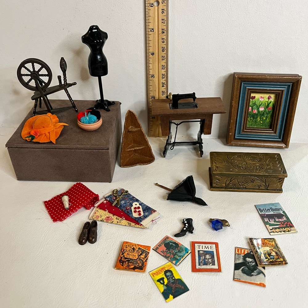 Vintage dollhouse miniature over 20 piece lot. Sewing room. Time magazine.